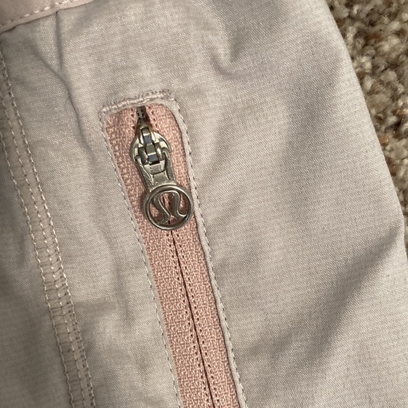 Womens Pink lululemon shorts - Picture 3 of 4